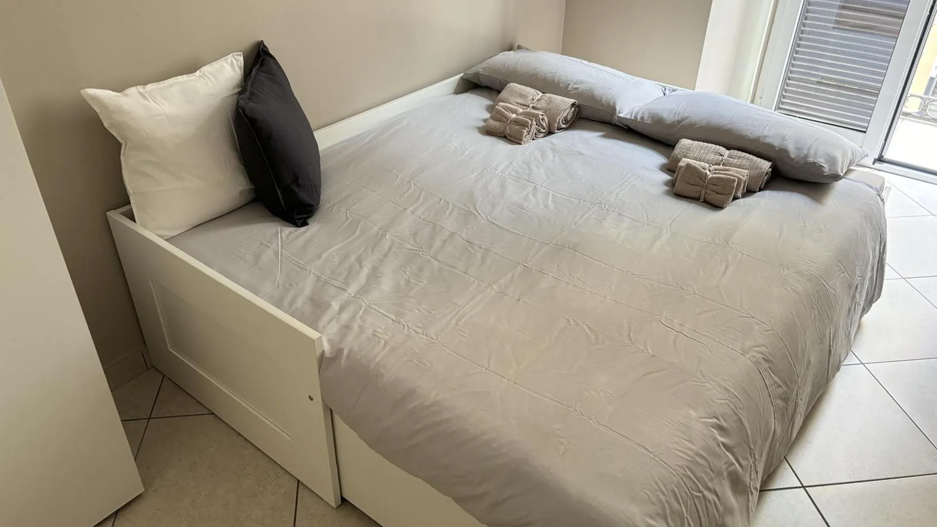 Adrian'S Guests House Apartment Naples Italy